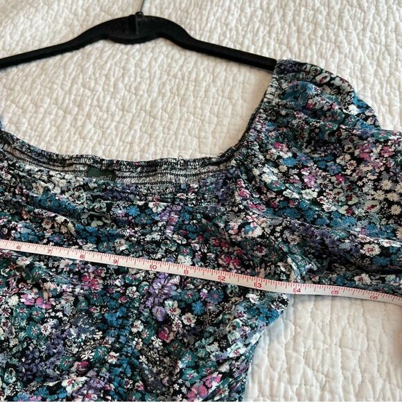 ✨ Wild Fable Women’s Blue Floral Crop Top Small - Picture 7 of 8